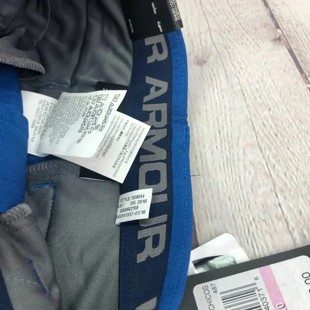 Under armour Shorts boys size 10